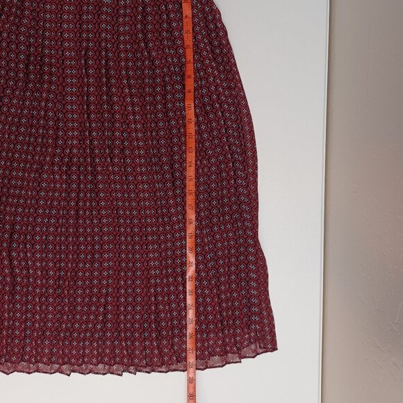 Women's Banana Republic Maxi Pleated Red Skirt with liner Size 4 - Picture 6 of 7